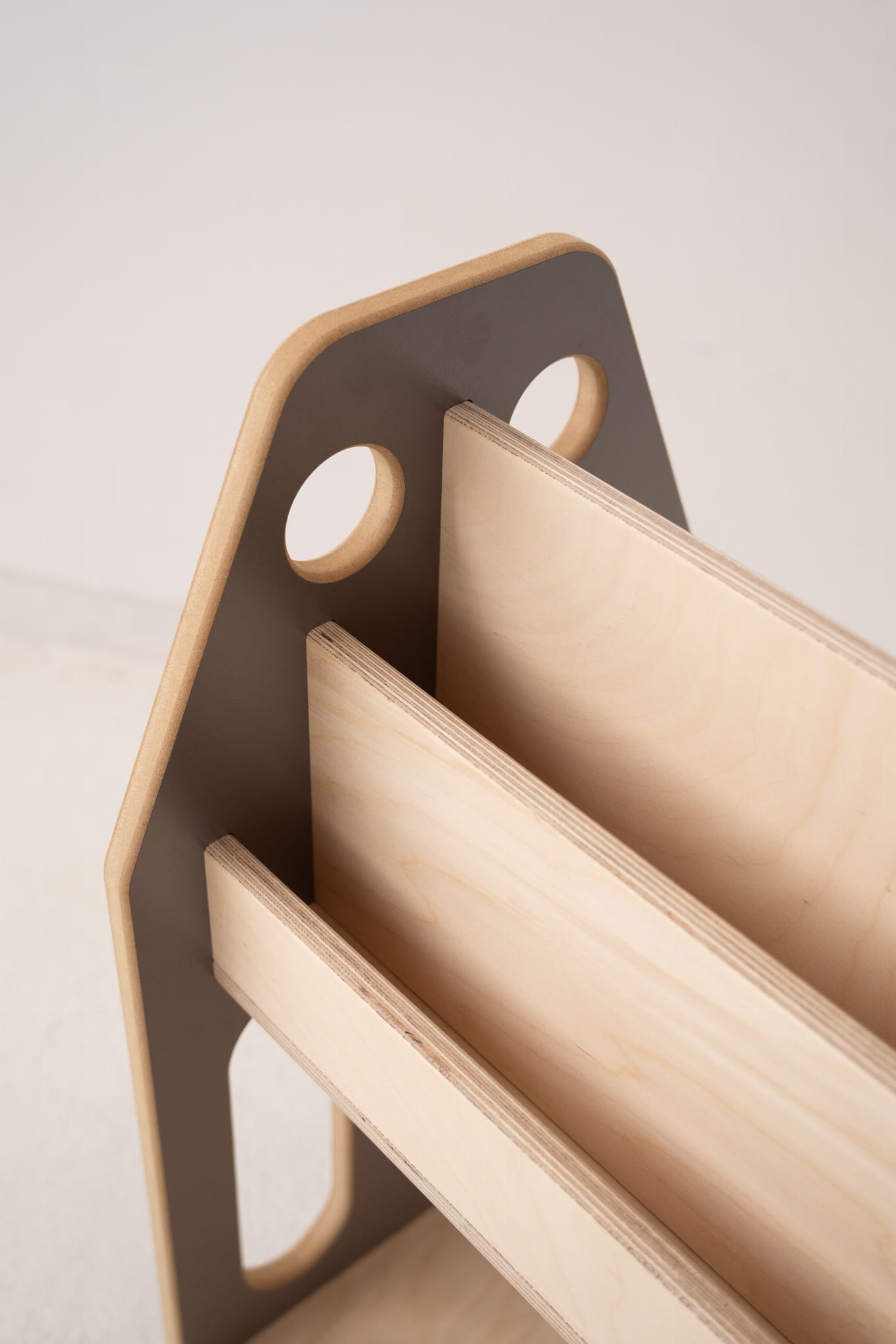 Montessori Car bookcase