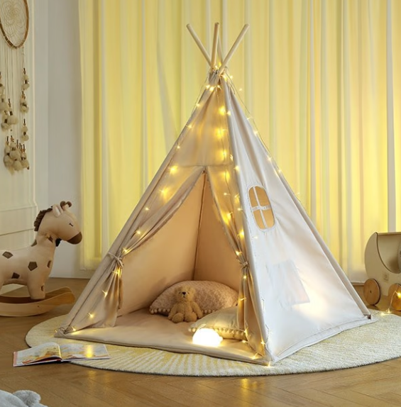 Tipi B enfant avec tapis avec guirlandes